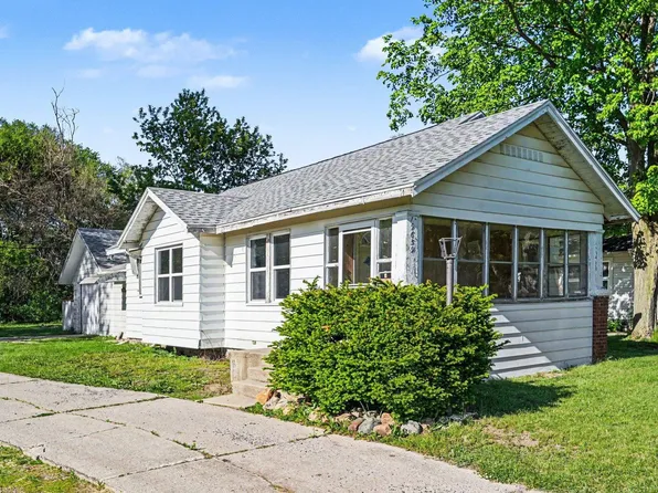 19659 Darden Rd, South Bend, IN 46637