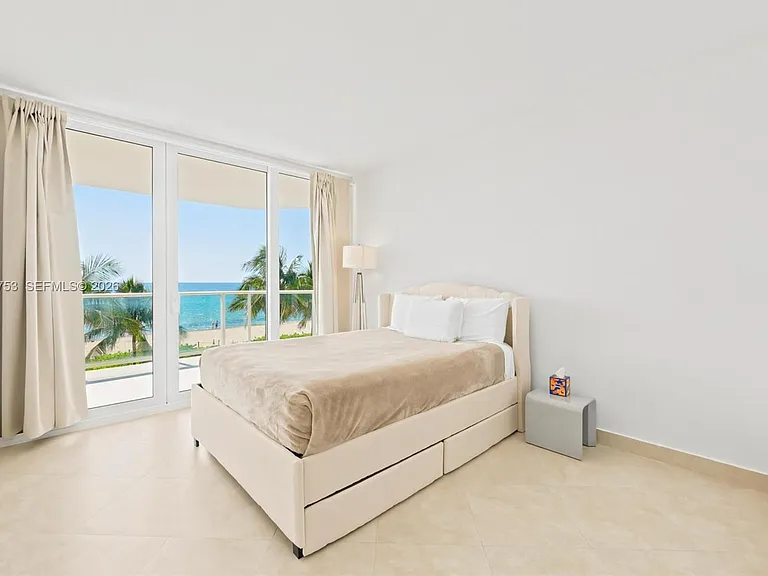 16485 Collins Ave #WS6C — Photo 11