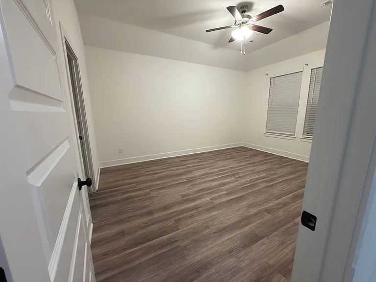 4225 Florentina Ave — Photo 4