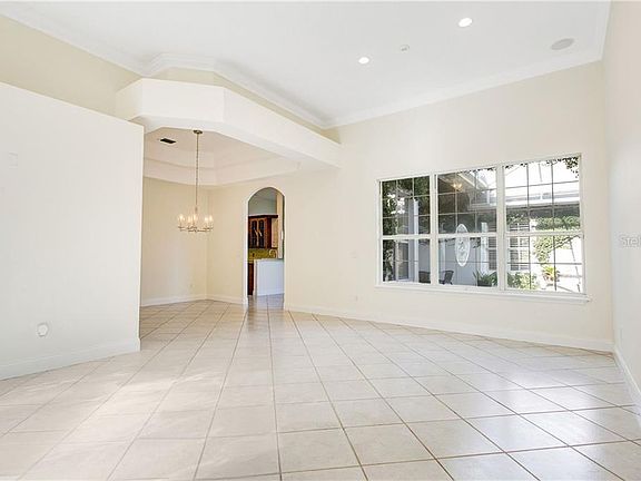 4th image of 10968 Woodchase Cir