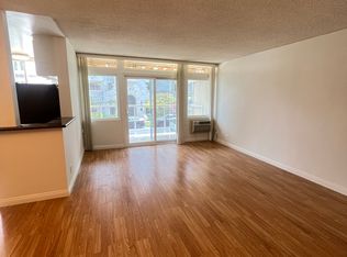 11635 Mayfield Ave APT 2, Los Angeles, CA 90049