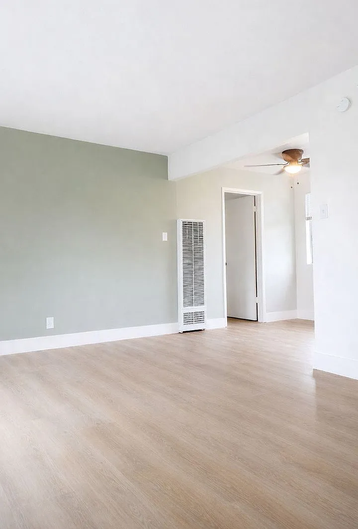 421WEST — Photo 2