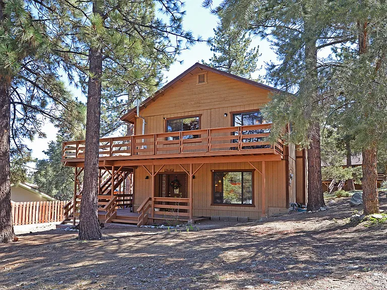 15329 Acacia Way — Photo 2