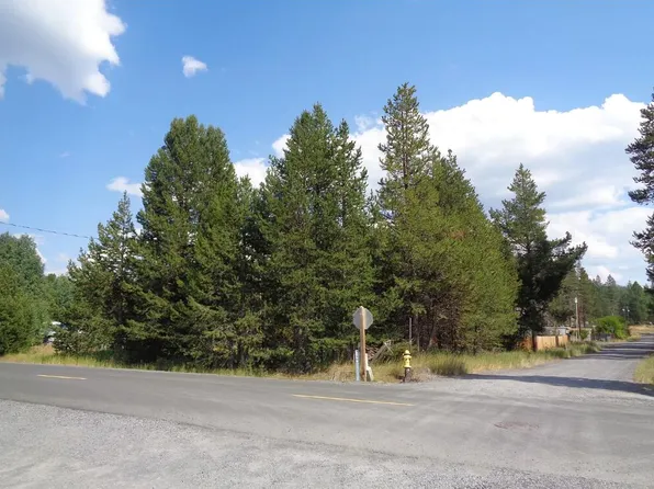 Main St, Crescent, OR 97733