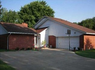 12 Crown Point, Shawnee, OK 74804