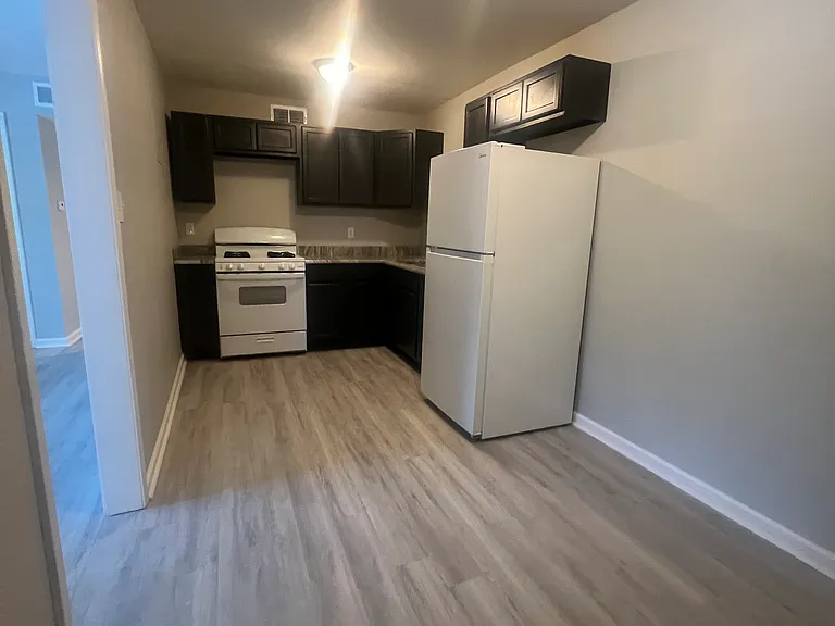 805 S Mobile St #15 — Photo 2