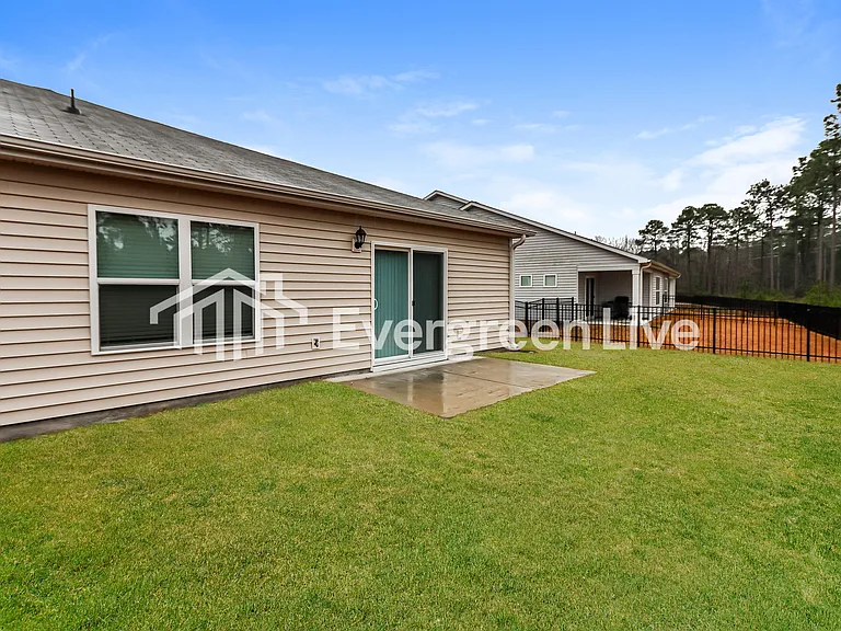 2255 Courtina Way — Photo 16