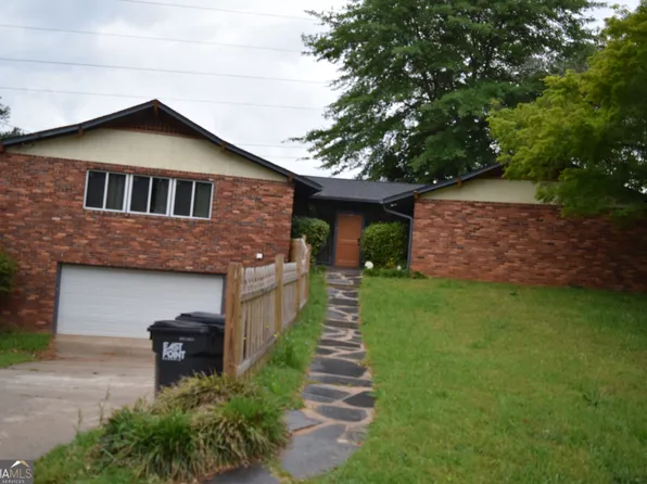 2461 McAlpin Ter, East Point, GA 30344