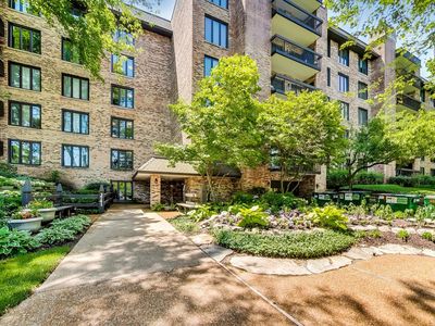 3741 Mission Hills Rd APT 108, Northbrook, IL, 60062