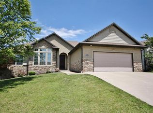 3407 Longfords Mill Dr #D, Columbia, MO 65203