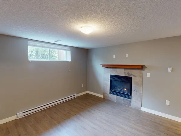 152 Whitehorn Cres NE, Calgary, AB T1Y 1X6