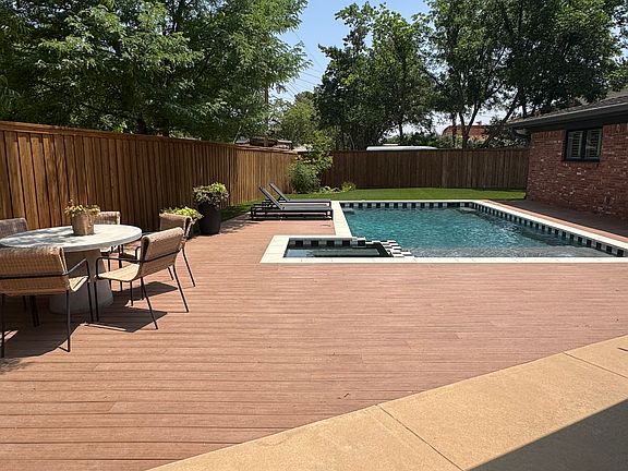 5th image of 3308 Ma Mar Ct