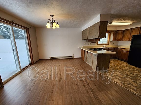 5th image of 15404 E 9th Ave