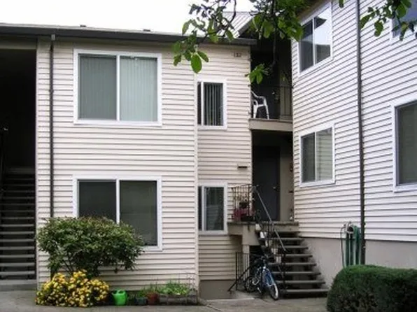 Taylor Street Apartments