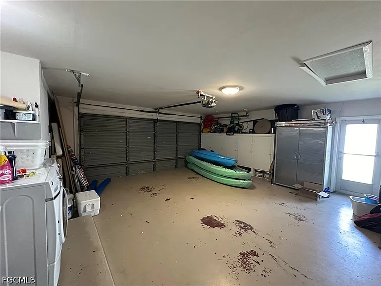 1201 SE 32nd Ter — Photo 11