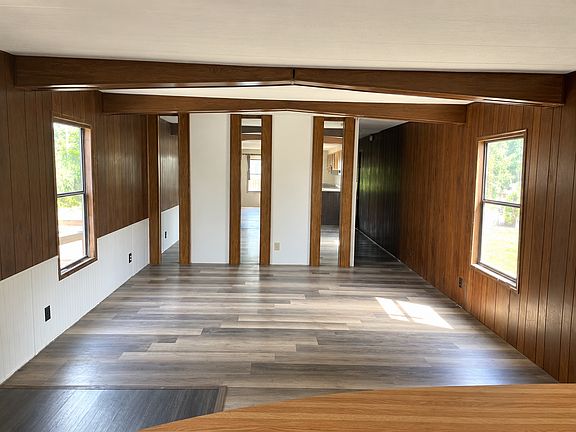 2nd image of 1119 N Estate St #1119