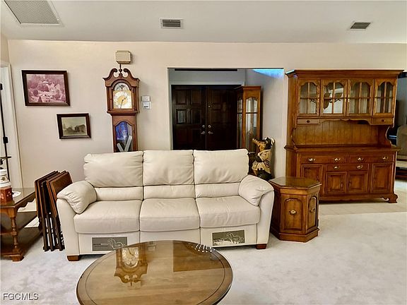 2nd image of 4101 SW 28th Pl
