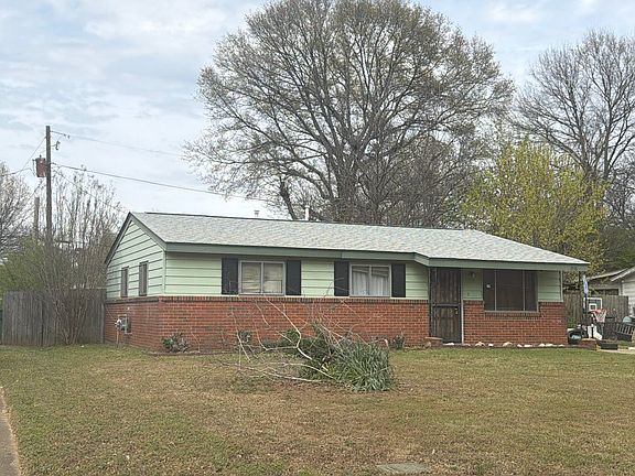 3rd image of 1936 Conerly Dr S