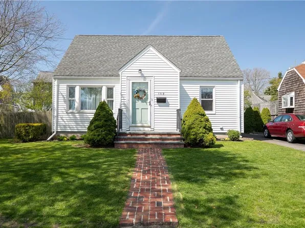 109 Champlin Pl N, Newport, RI 02840