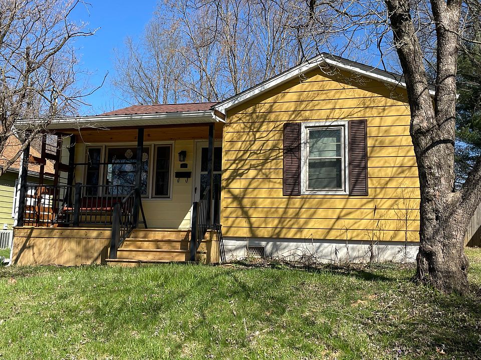 1st image of 213 E Vermilya Ave