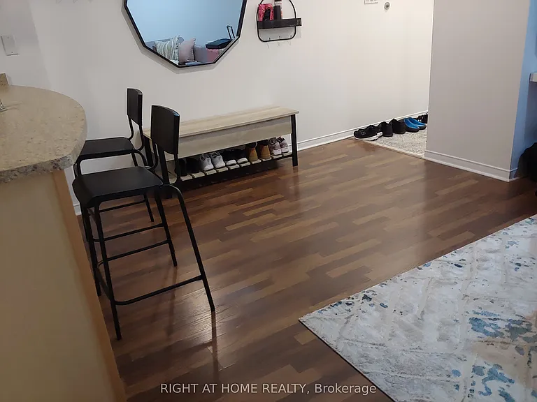 310 John St #162 — Photo 12