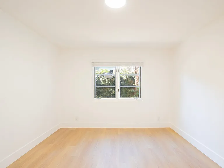 Affordable 2BR/2BA in Santa Monica 90403 Section 8 Voucher Holders Welcome — Photo 9