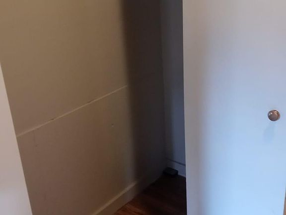 3rd image of 270 Davenport Ave #1