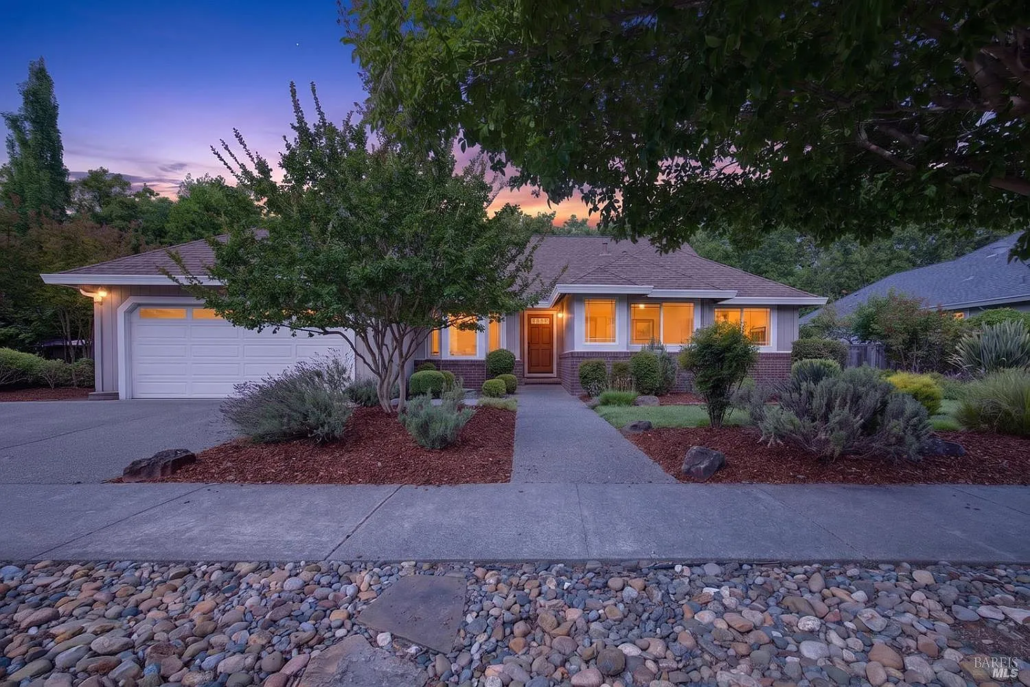 4795 Hillsboro Circle - Photo 5