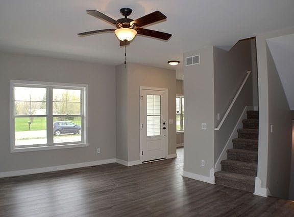 3rd image of 10419 Valley Dr
