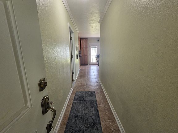 3rd image of 3000 2nd Ave N