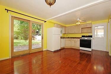4th image of 646 Charlotte Dr