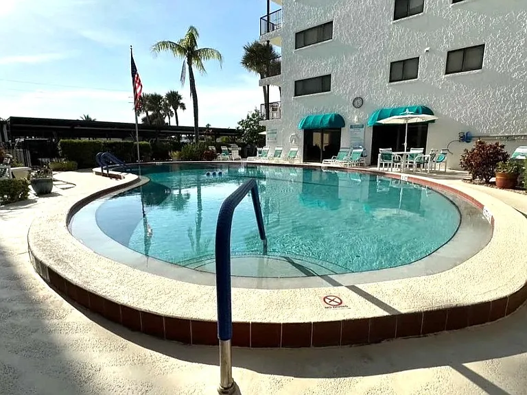 4600 Ocean Beach Blvd #202 — Photo 16