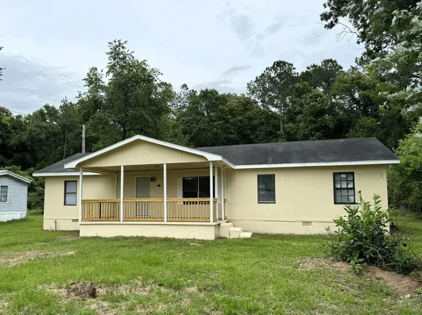 610 Foxcroft Dr, Thomasville, GA 31757