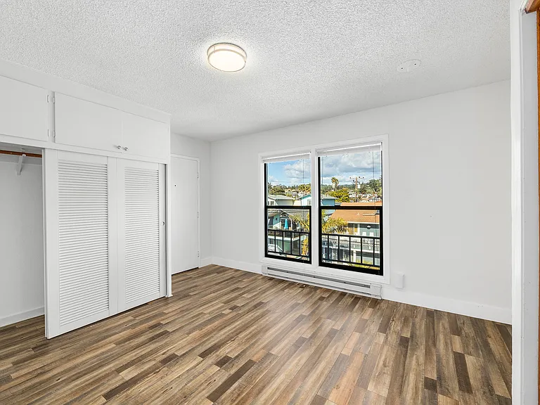 138 Marina Ave #D — Photo 14