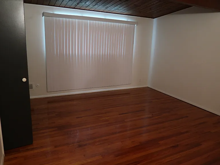 1258-1302 Northfield Avenue NE - 1260 — Photo 6