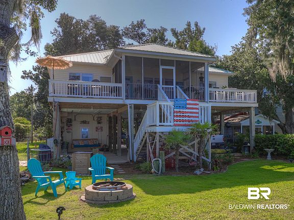 2nd image of 9841 Bay Rd N