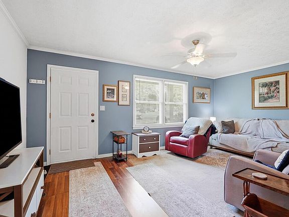 5th image of 162 W Whitehall Rd