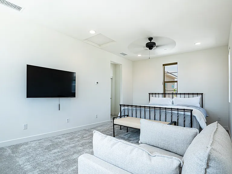 35830 McCarthy St — Photo 30