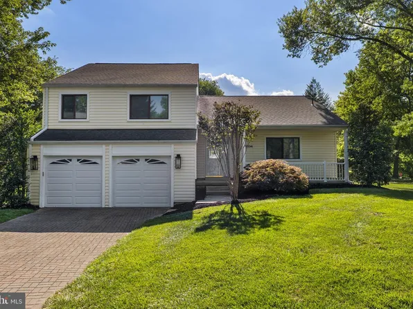 20154 Wynnfield Dr, Germantown, MD 20874