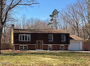 889 Pinehurst Rd, New Egypt, NJ 08533