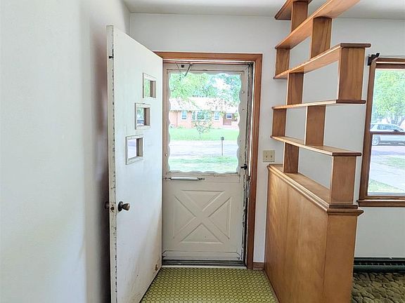5th image of 503 S White St