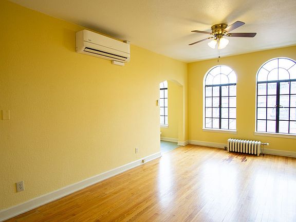 3rd image of 4008 N Mississippi Ave APT 4