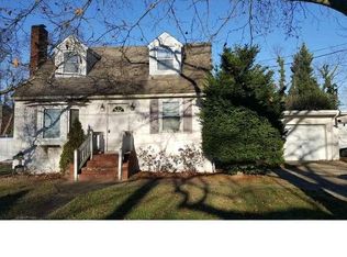 147 Hillcrest Ln, Blackwood, NJ 08012