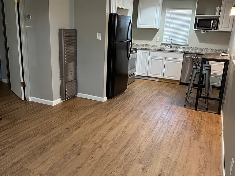 17 Foster Ln #1 — Photo 3