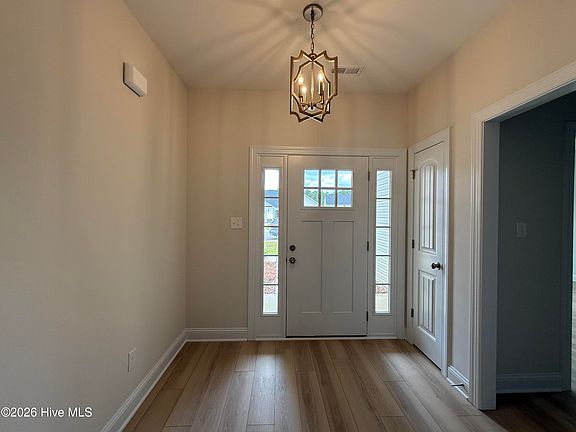 3rd image of 1009 Croaker Court
