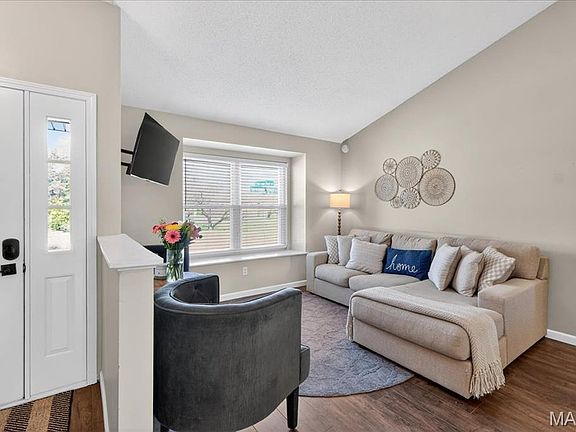 4th image of 12900 Springdale Village Dr