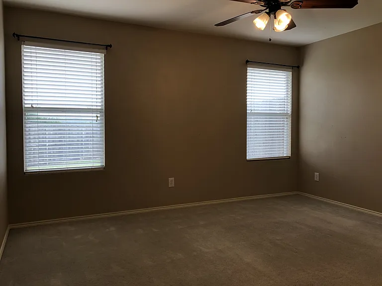 668 Stern Dr — Photo 11