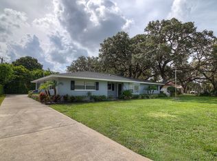 303 Live Oak Ln, Largo, FL 33770