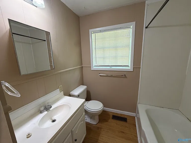 1802 Tunsel Rd SW — Photo 9