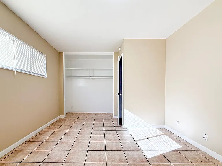 2212-2218 High Street — Photo 5